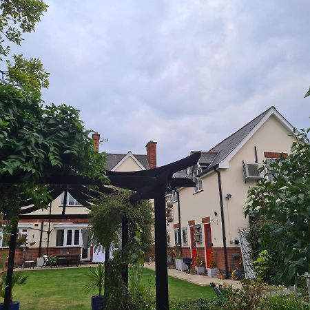 Peaceful Self Contained Studio In Lovely Garden. 힌클리 외부 사진