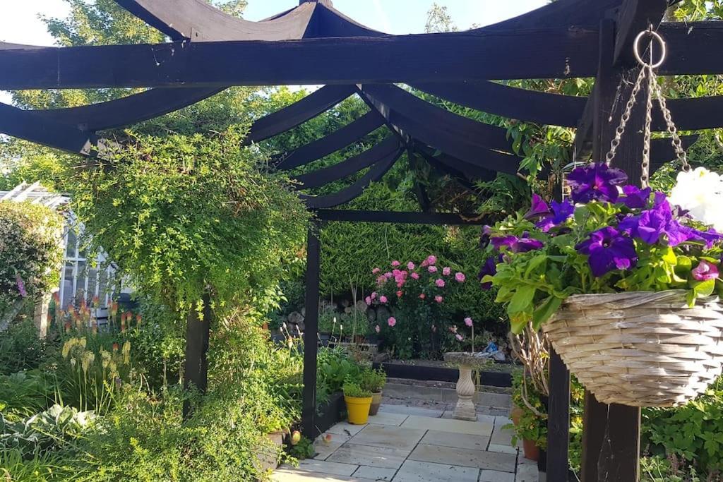 Peaceful Self Contained Studio In Lovely Garden. 힌클리 외부 사진