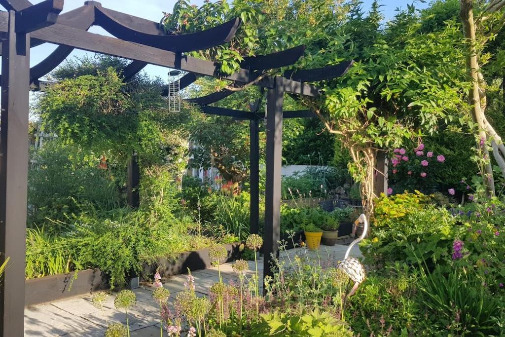 Peaceful Self Contained Studio In Lovely Garden. 힌클리 외부 사진