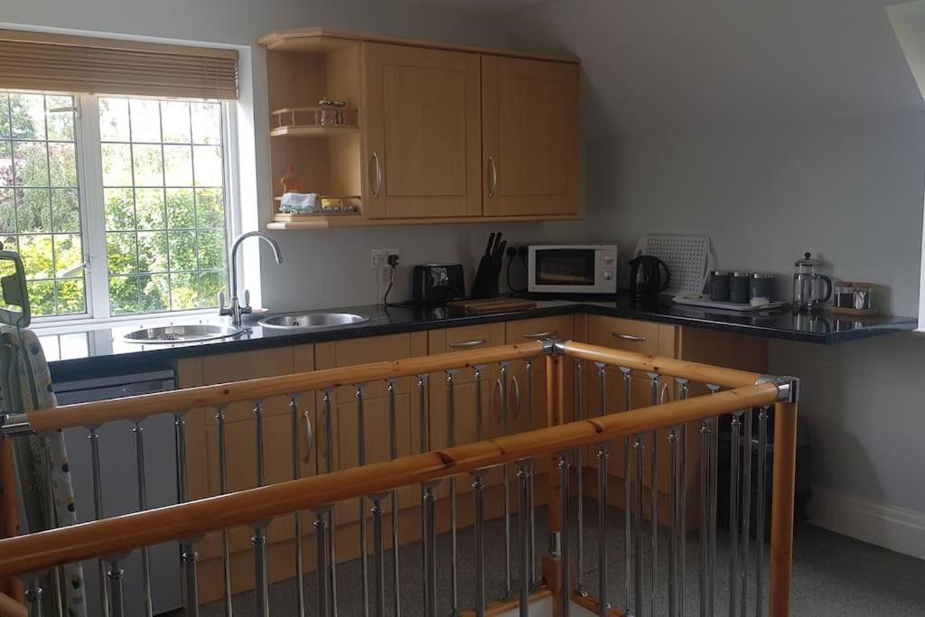 Peaceful Self Contained Studio In Lovely Garden. 힌클리 외부 사진